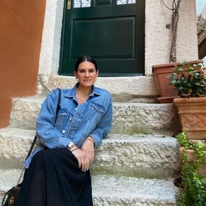 Meet your Posher, Ania!